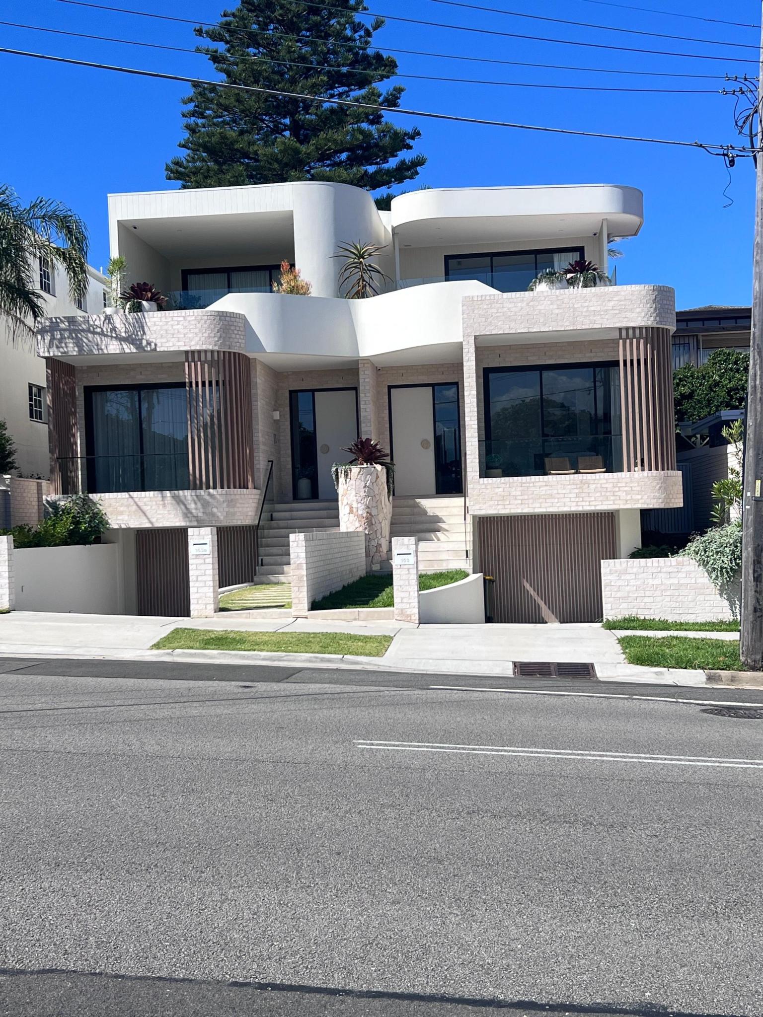 A spotless, freshly cleaned Sydney home exterior